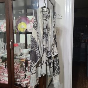 NWOT Tribal Print Shark Bite Vest Size Xsmall